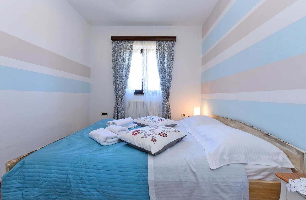 Apartment Modrusani 1561 Žminj エクステリア 写真