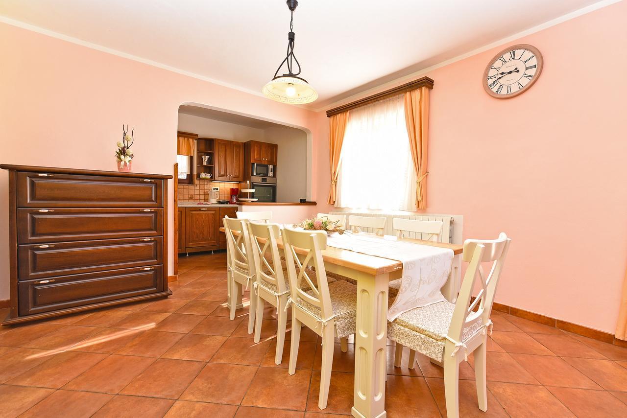 Apartment Modrusani 1561 Žminj エクステリア 写真