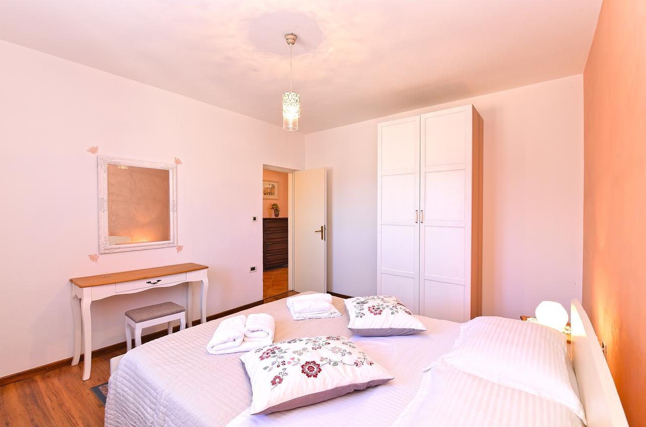 Apartment Modrusani 1561 Žminj エクステリア 写真