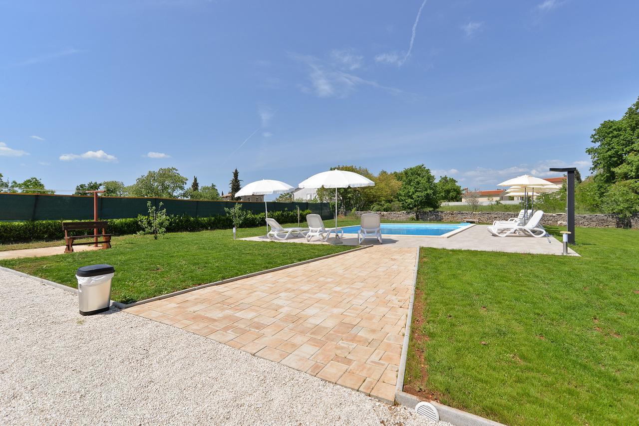 Apartment Modrusani 1561 Žminj エクステリア 写真