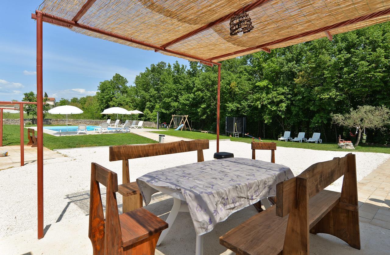 Apartment Modrusani 1561 Žminj エクステリア 写真