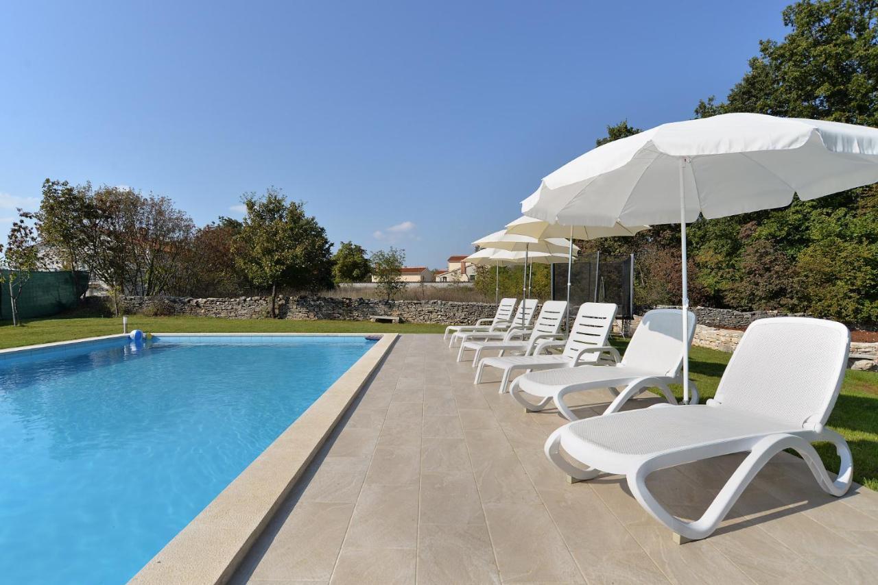 Apartment Modrusani 1561 Žminj エクステリア 写真