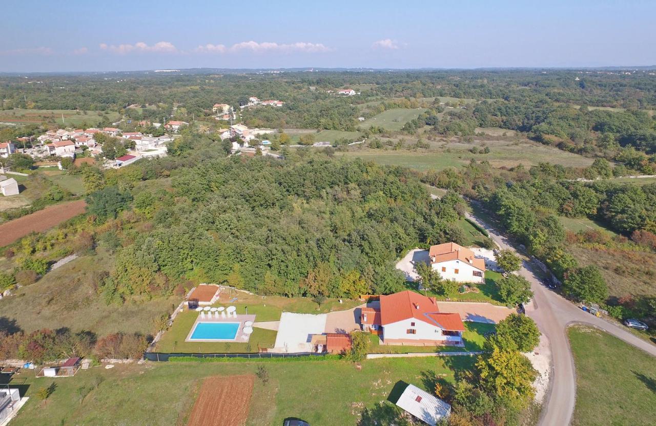 Apartment Modrusani 1561 Žminj エクステリア 写真